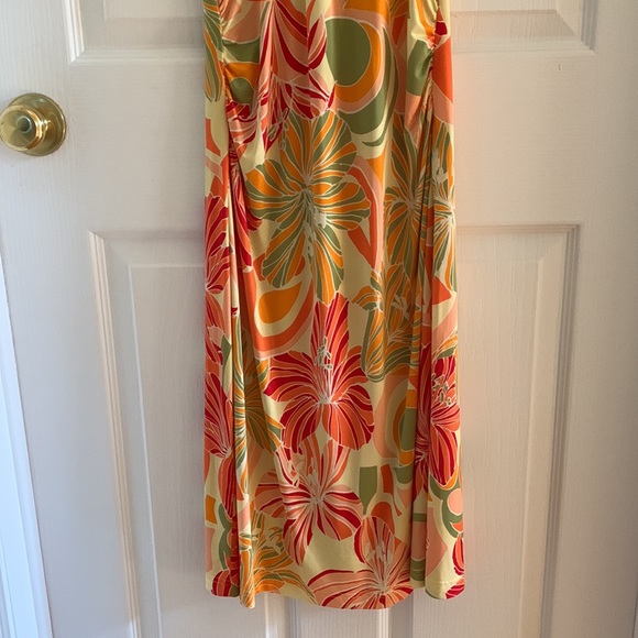 Dynamite dress - Picture 2 of 4